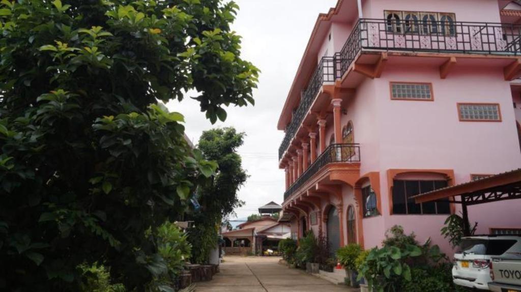 Phou Ang Kham 2 Hotel Ванг-Виенг Экстерьер фото
