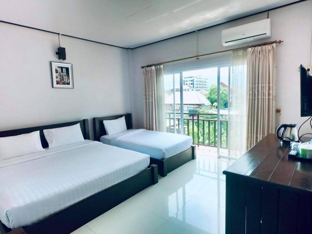 Phou Ang Kham 2 Hotel Ванг-Виенг Экстерьер фото