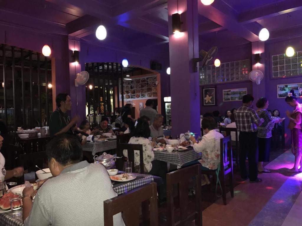 Phou Ang Kham 2 Hotel Ванг-Виенг Экстерьер фото