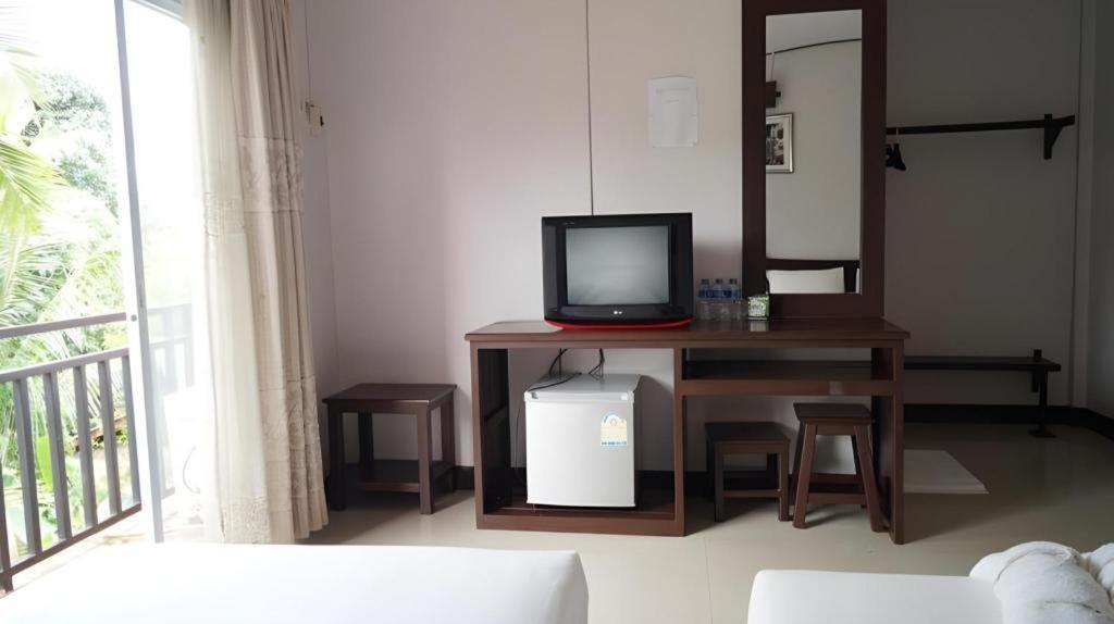 Phou Ang Kham 2 Hotel Ванг-Виенг Экстерьер фото