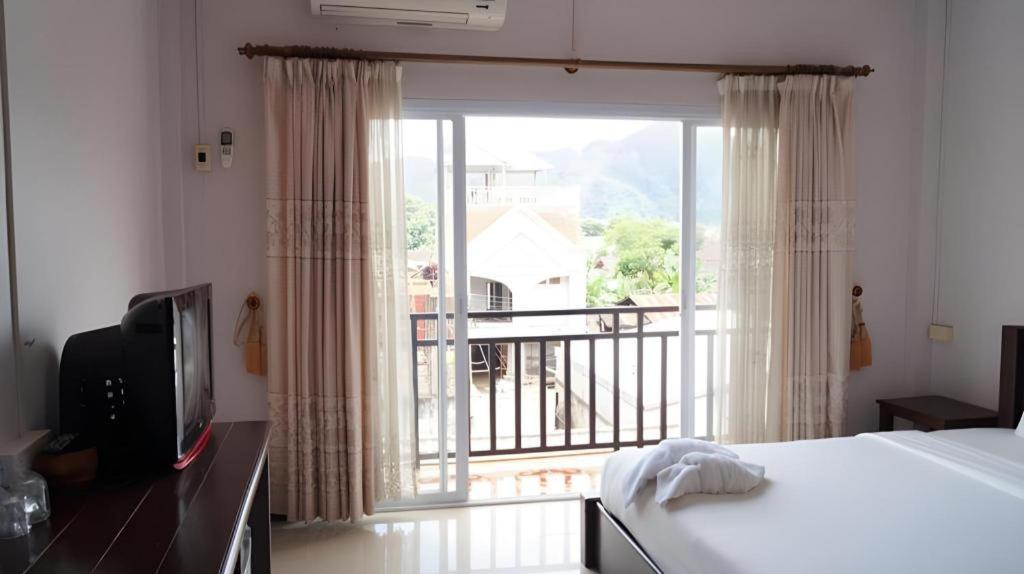 Phou Ang Kham 2 Hotel Ванг-Виенг Экстерьер фото