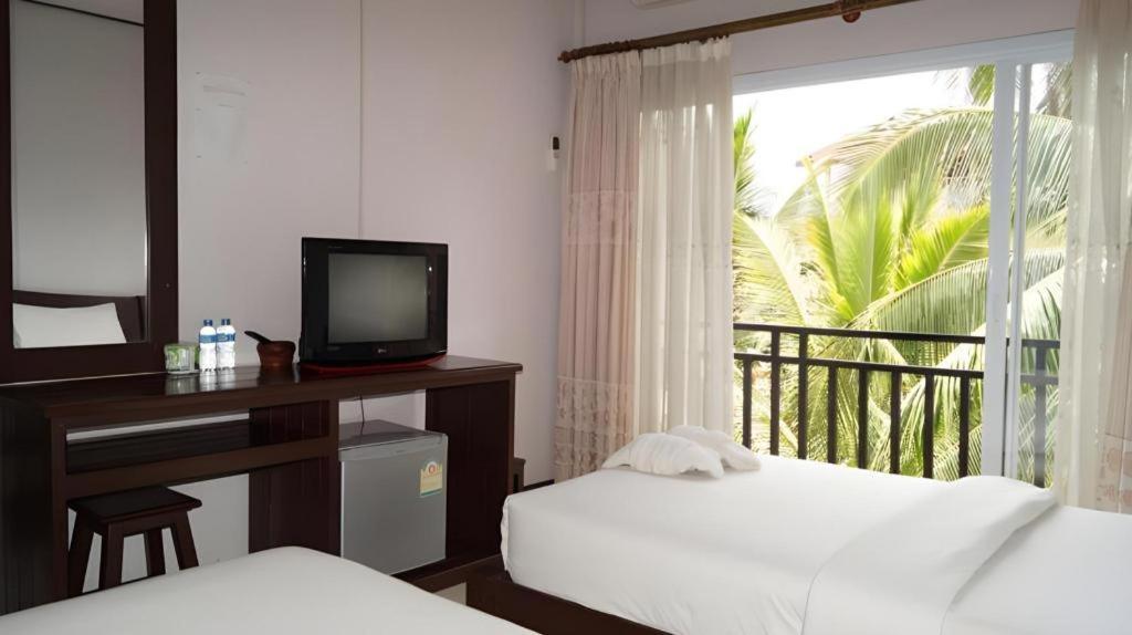 Phou Ang Kham 2 Hotel Ванг-Виенг Экстерьер фото