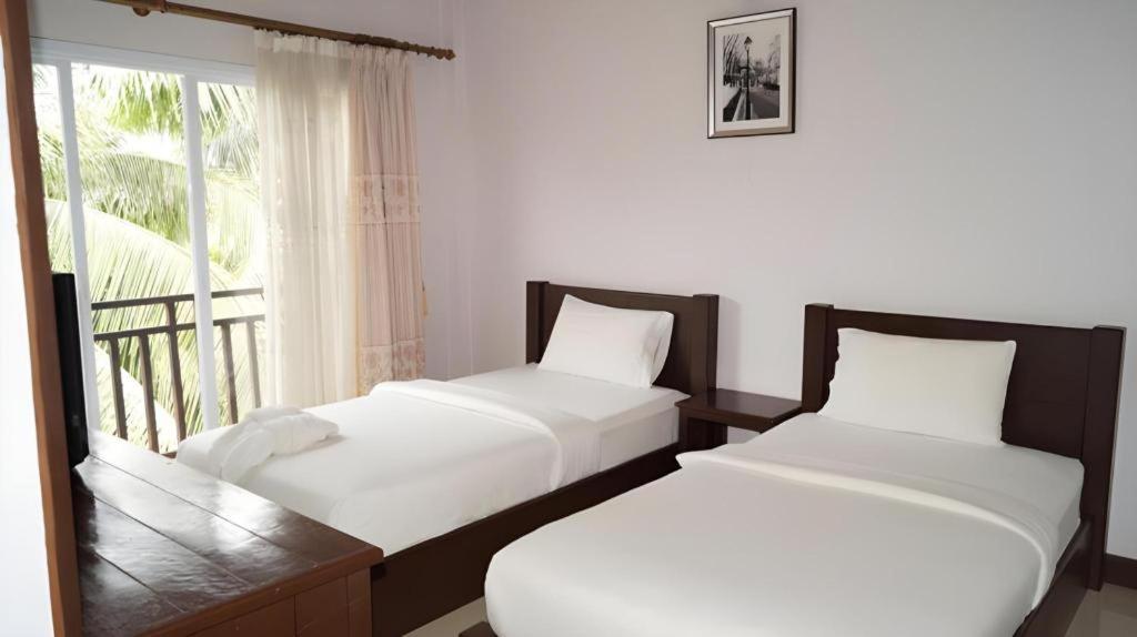 Phou Ang Kham 2 Hotel Ванг-Виенг Экстерьер фото