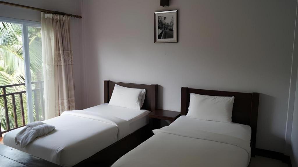 Phou Ang Kham 2 Hotel Ванг-Виенг Экстерьер фото